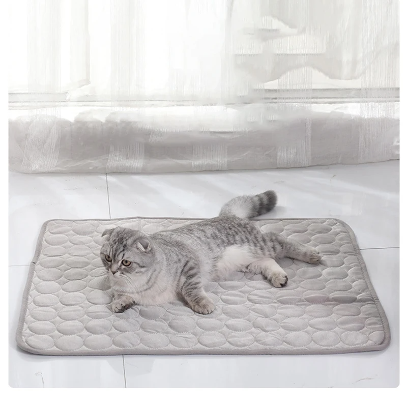 Cooling Mat for Cats - Ultimate Comfort for Your Feline Friend